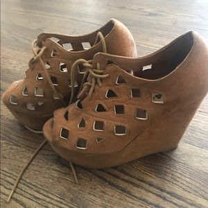 Tan suede cut out open toe bootie
